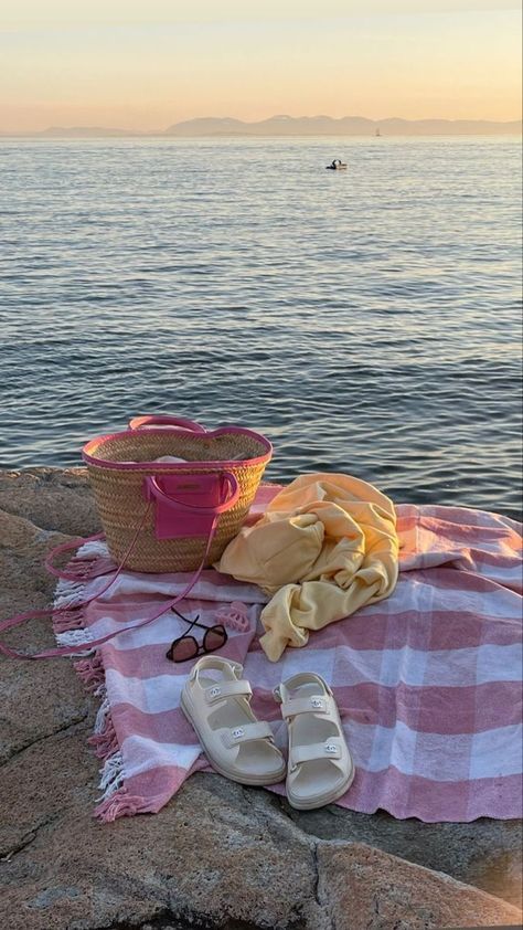 serviette de plage rose